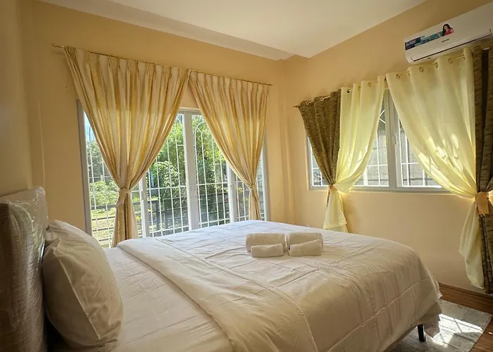 Jenny's White Haven * San Francisco (Cebu)