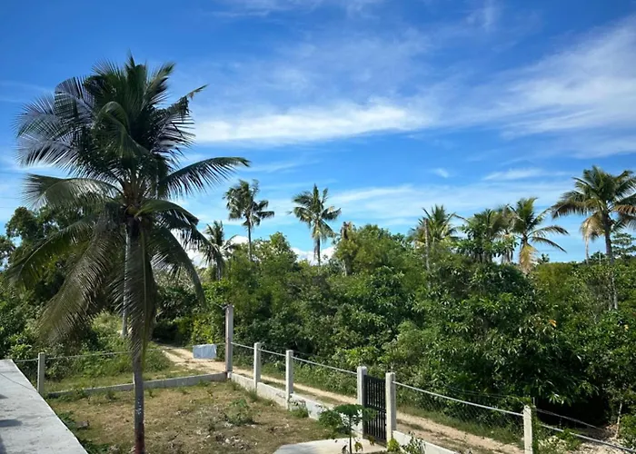 Jenny's White Haven * San Francisco (Cebu)